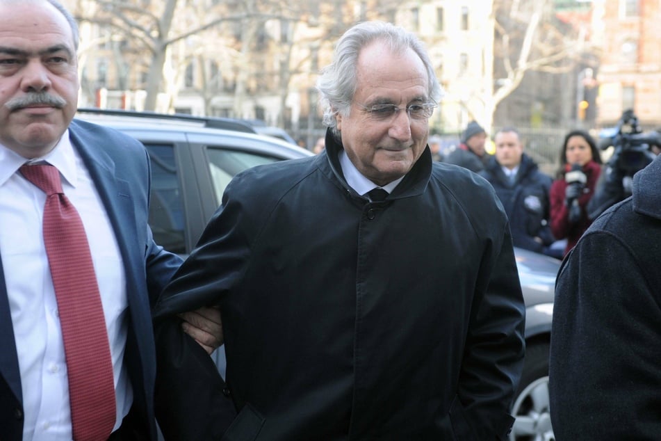 Bernie Madoff, author of biggest Ponzi scheme in history, dies in federal prison