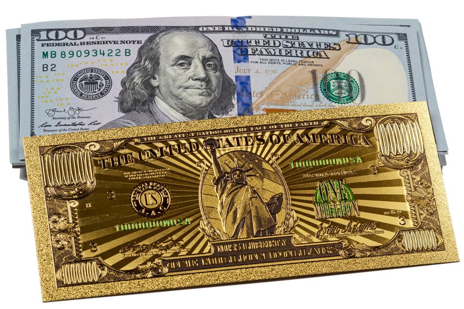 Women busted for trying to use a $1 million bill at a Dollar General store!